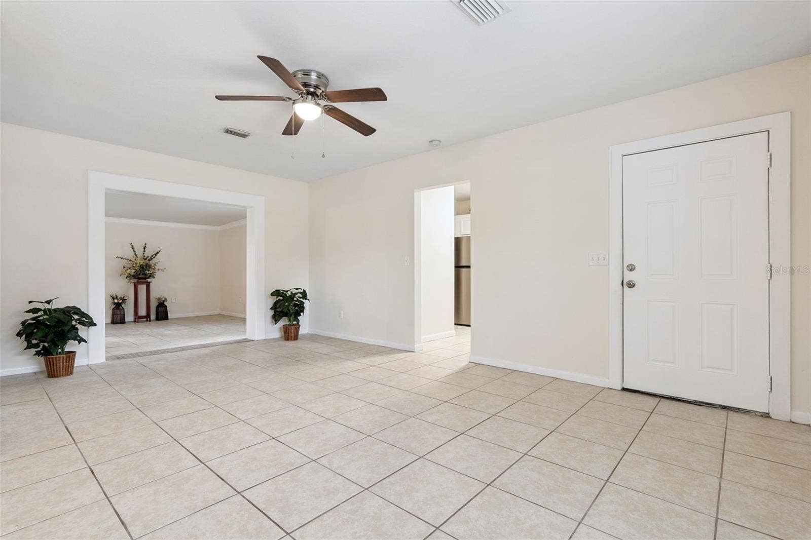 2489 BARBAROSSA AVENUE, Deltona, FL 32738 2489 BARBAROSSA AVENUE, Deltona, FL 32738