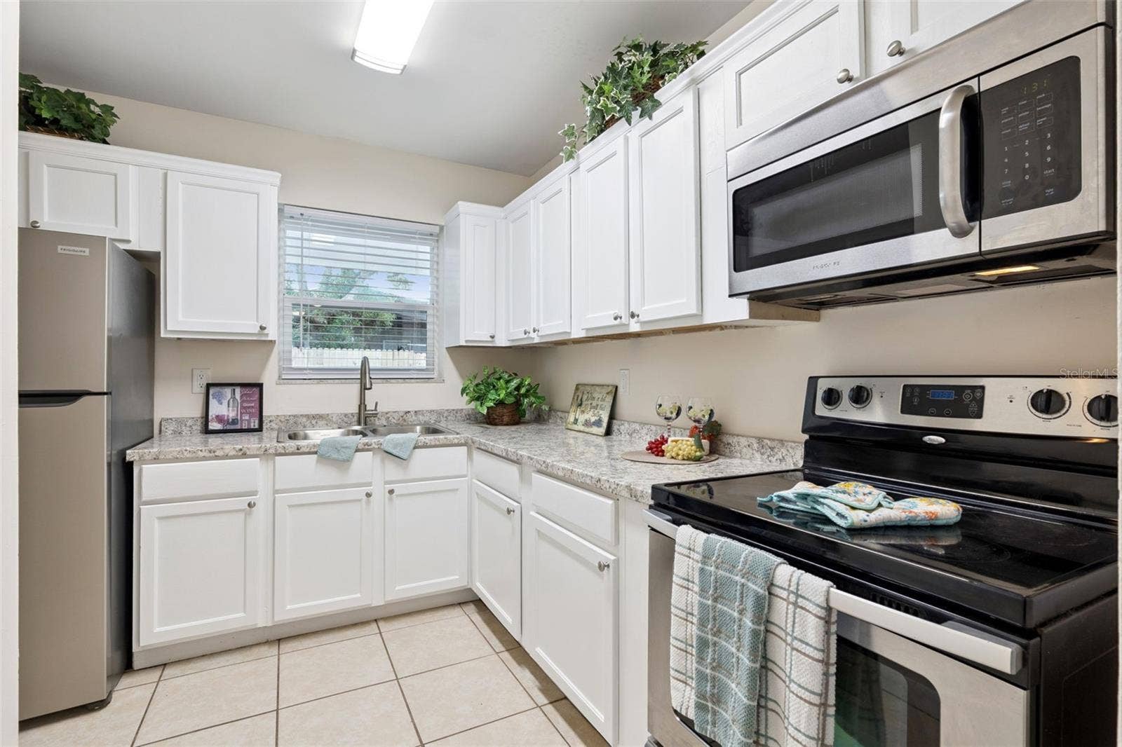 2489 BARBAROSSA AVENUE, Deltona, FL 32738 2489 BARBAROSSA AVENUE, Deltona, FL 32738