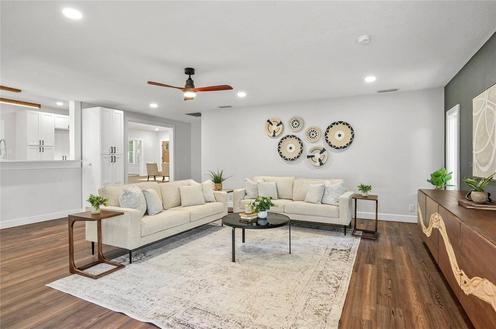 2330 WESTMINSTER CT., Winter Park, FL 32789 2330 WESTMINSTER CT., Winter Park, FL 32789