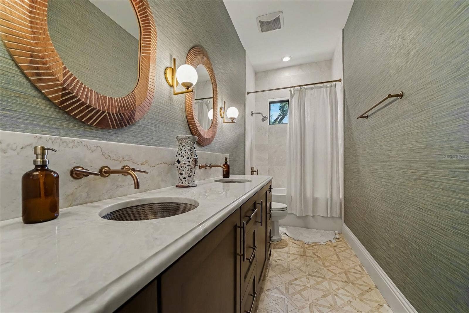 32519 HAWKS LAKE LANE, Sorrento, FL 32776