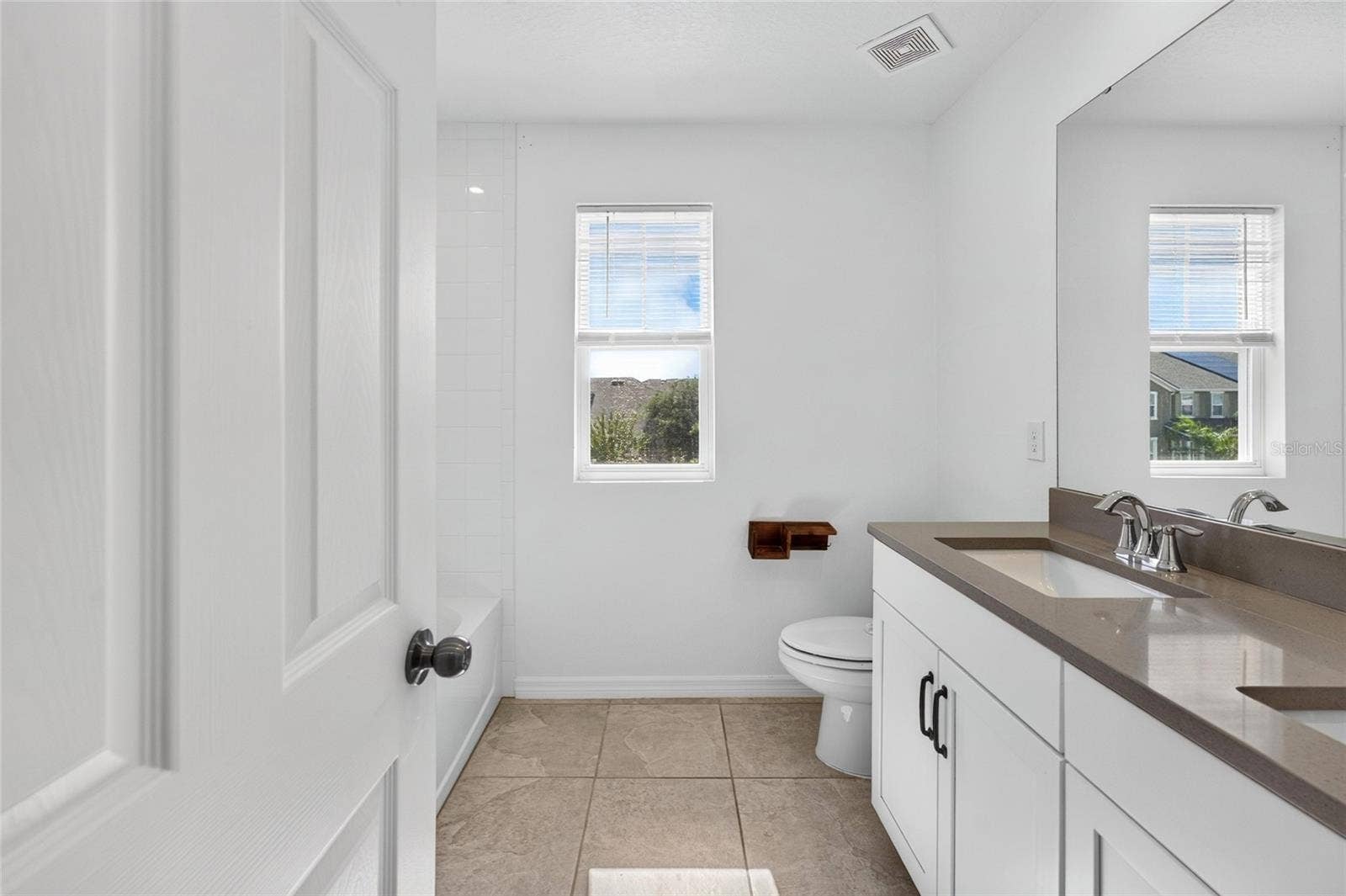 2960 ANGELONIA THORN WAY, Clermont, FL 34711 Bathroom 2