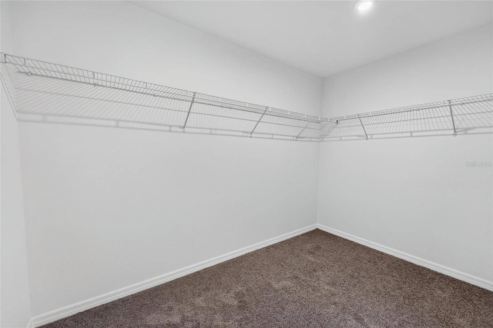 2960 ANGELONIA THORN WAY, Clermont, FL 34711 Primary Closet
