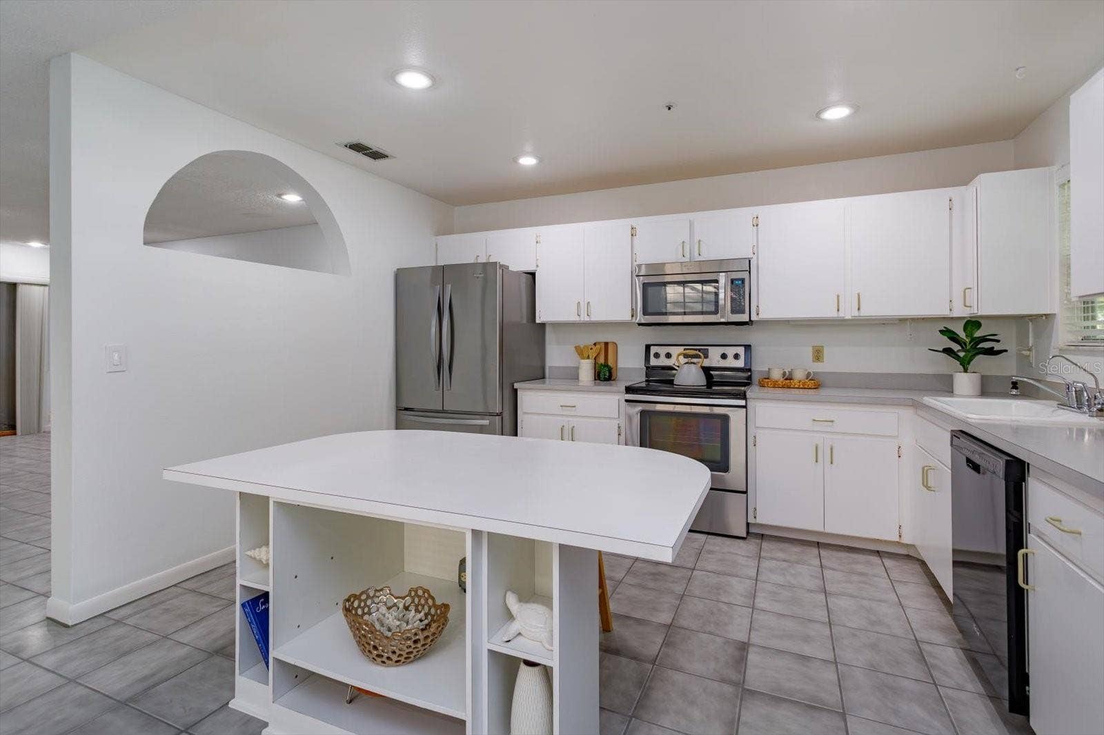 660 POST OAK CIRCLE, #118, Altamonte Springs, FL 32701