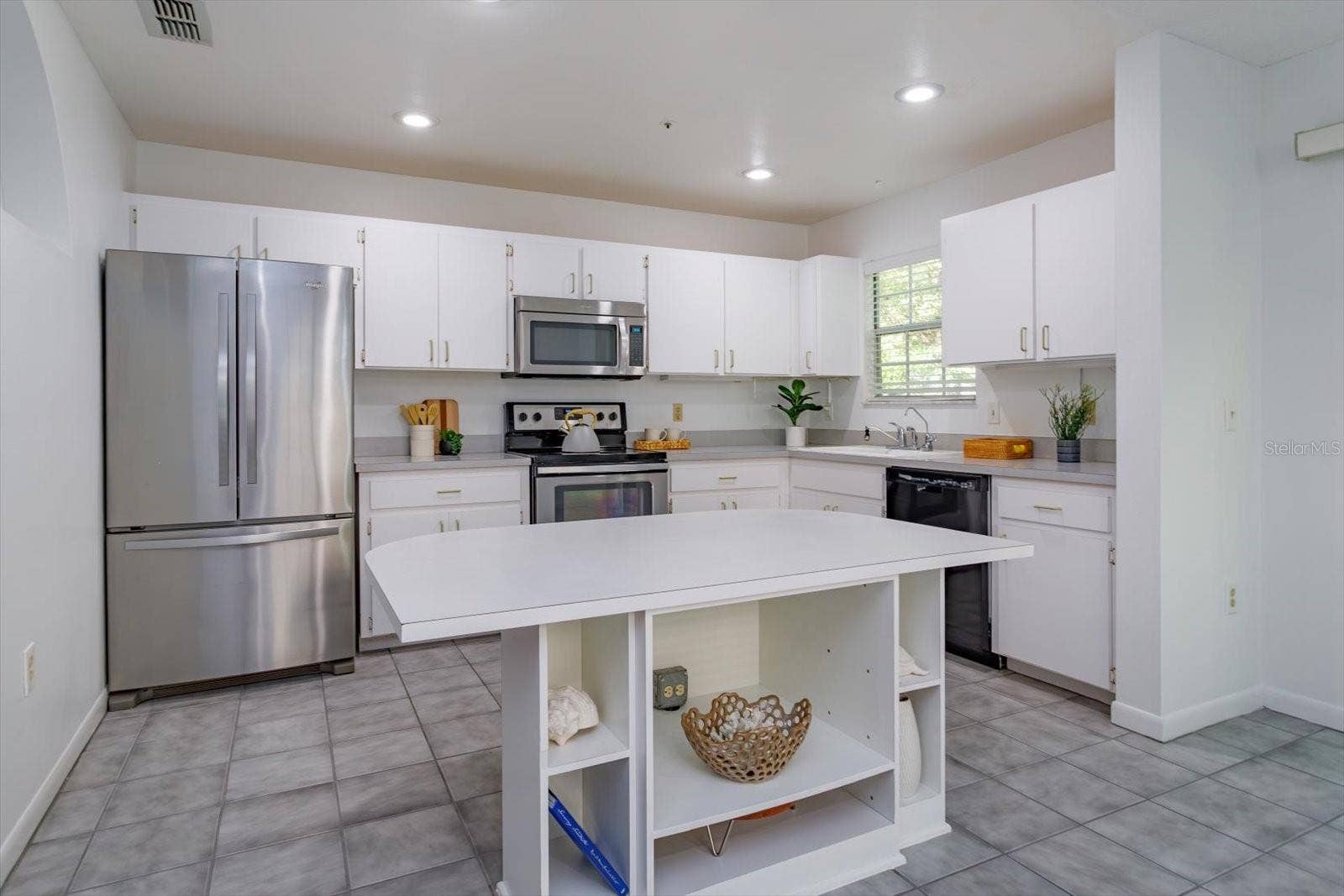 660 POST OAK CIRCLE, #118, Altamonte Springs, FL 32701