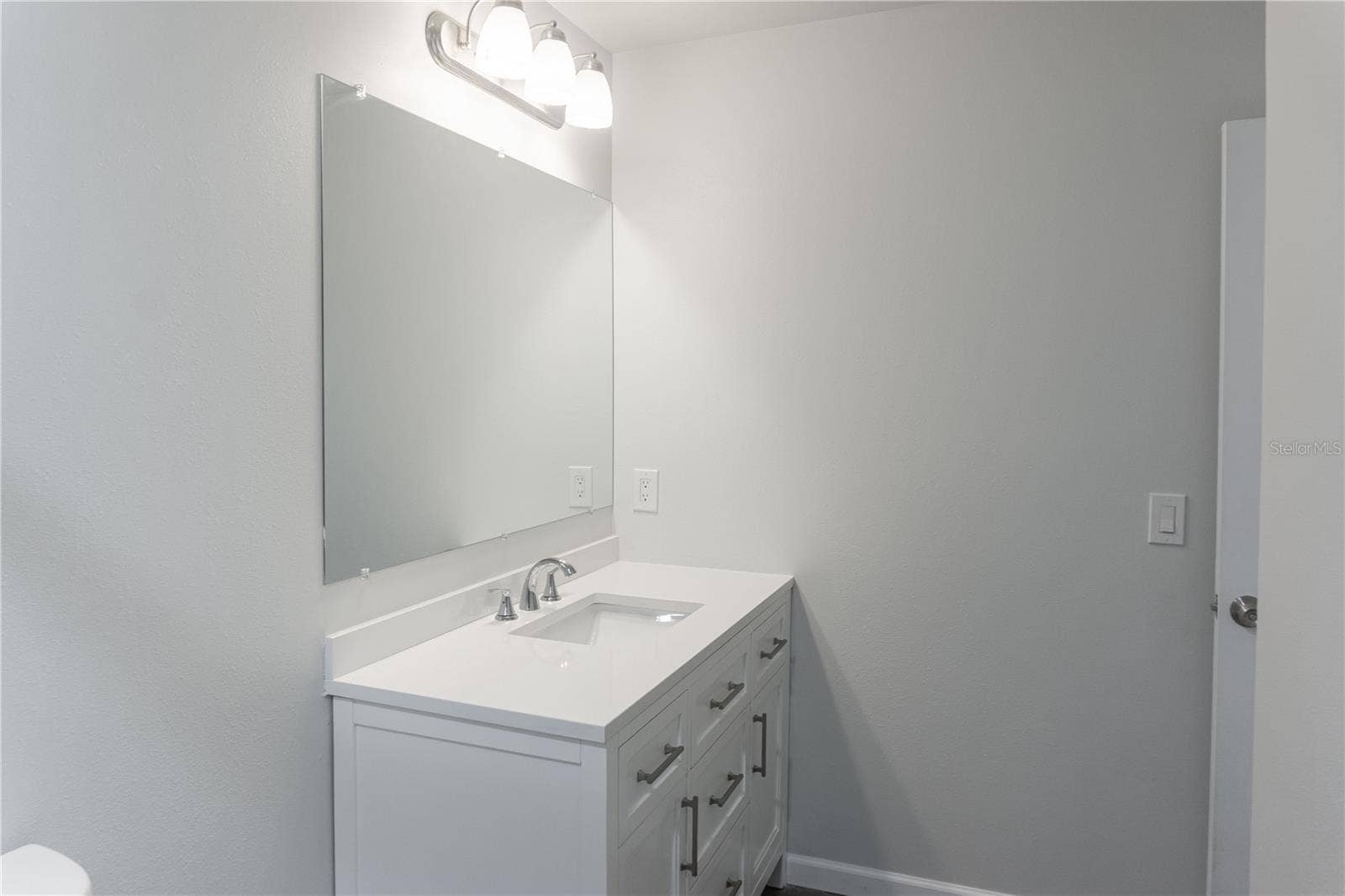 5436 E MICHIGAN STREET, #4, Orlando, FL 32812 5436 E MICHIGAN STREET, #4, Orlando, FL 32812