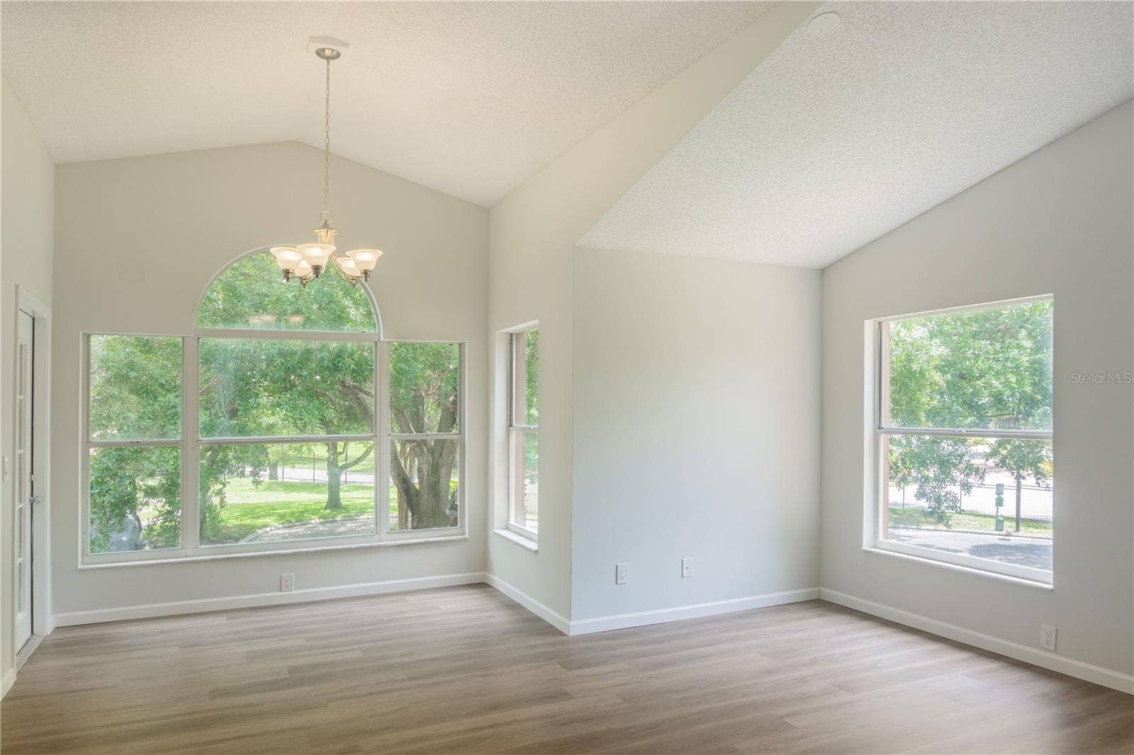 5436 E MICHIGAN STREET, #4, Orlando, FL 32812 5436 E MICHIGAN STREET, #4, Orlando, FL 32812