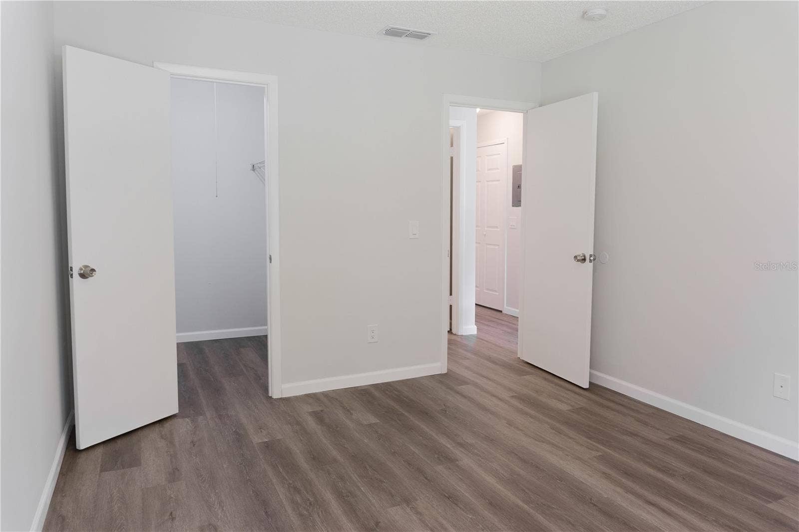 5436 E MICHIGAN STREET, #4, Orlando, FL 32812 5436 E MICHIGAN STREET, #4, Orlando, FL 32812