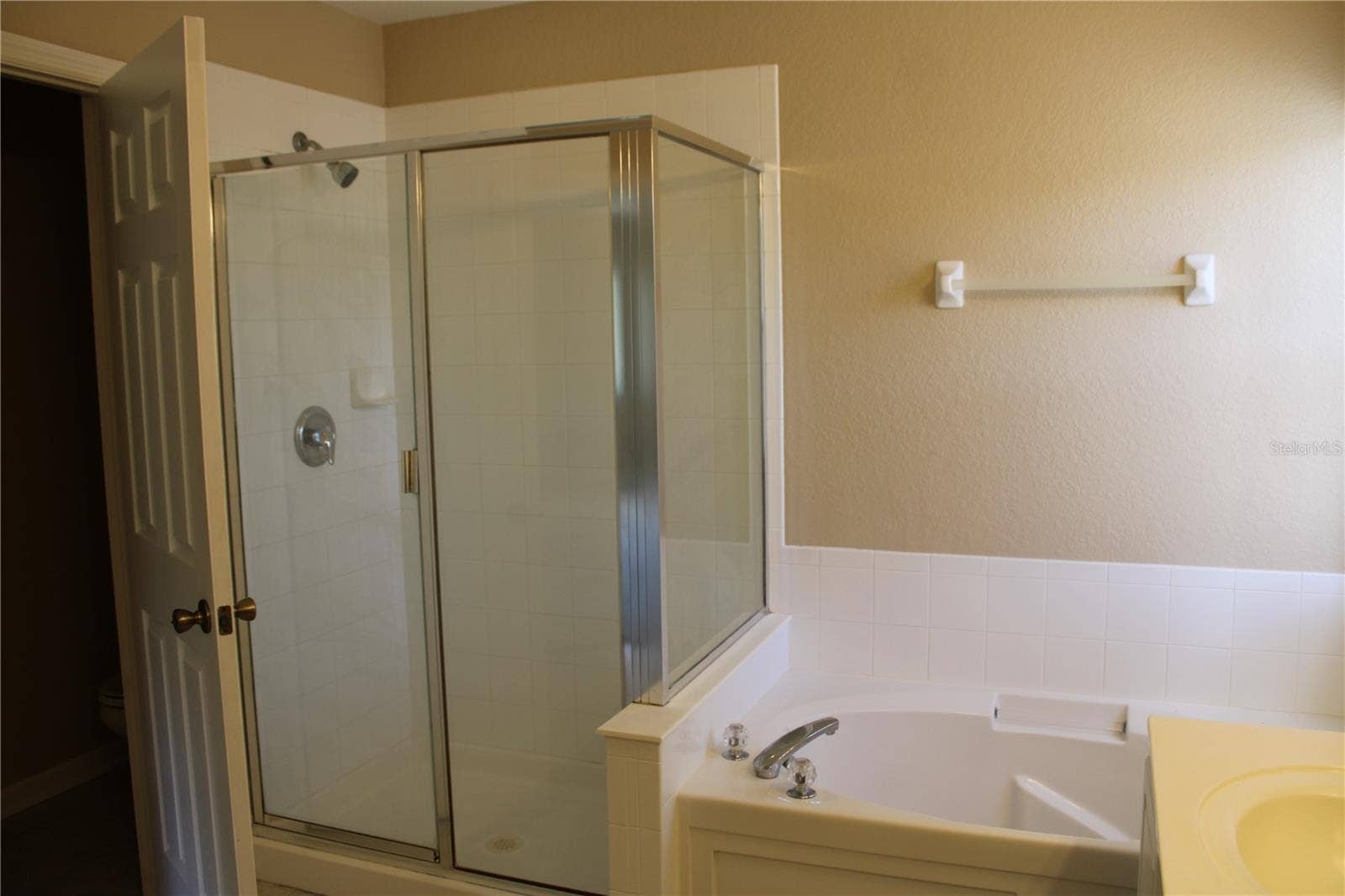 8631 GREENBANK BOULEVARD, Windermere, FL 34786 8631 GREENBANK BOULEVARD, Windermere, FL 34786