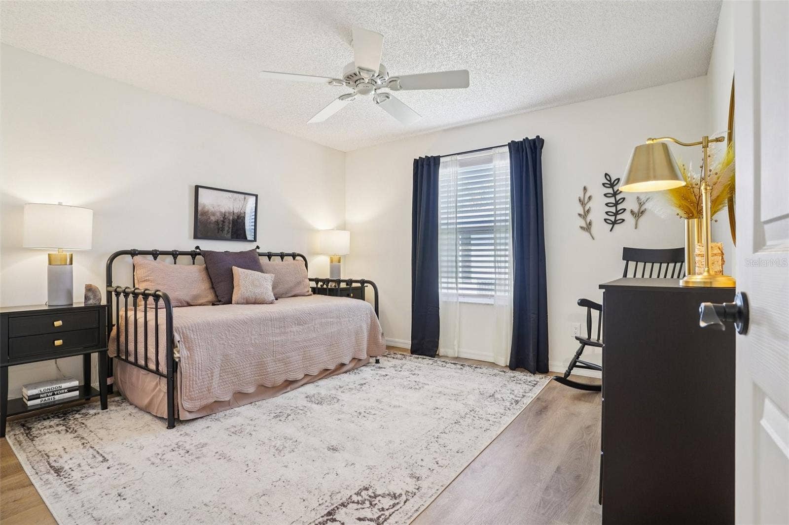 1609 GIBBES WAY, The Villages, FL 32162 1609 GIBBES WAY, The Villages, FL 32162