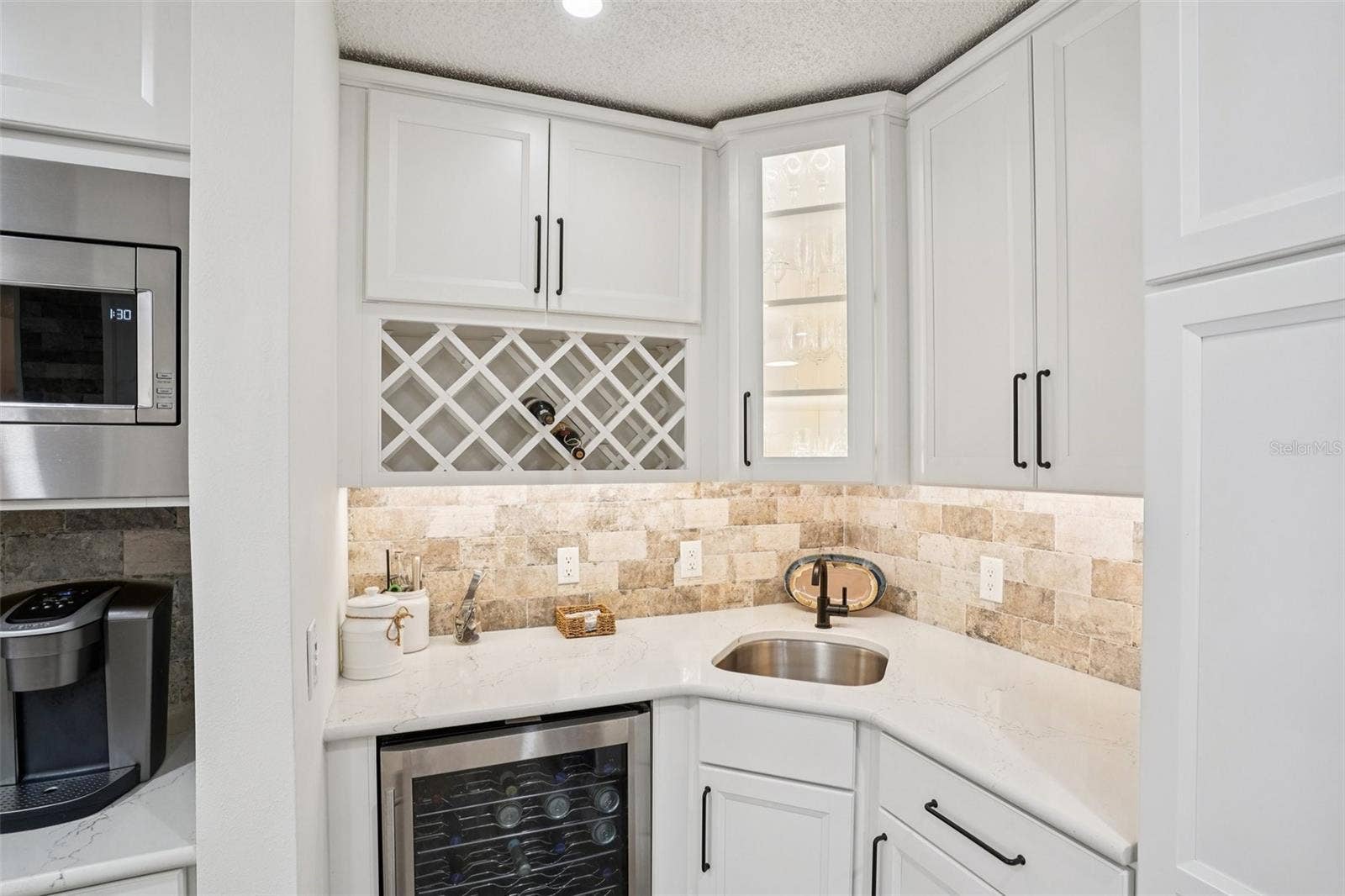 1609 GIBBES WAY, The Villages, FL 32162 1609 GIBBES WAY, The Villages, FL 32162