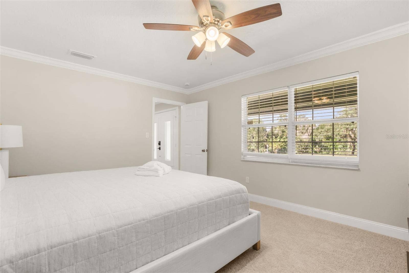 102 LINDA LANE, Lake Mary, FL 32746 102 LINDA LANE, Lake Mary, FL 32746