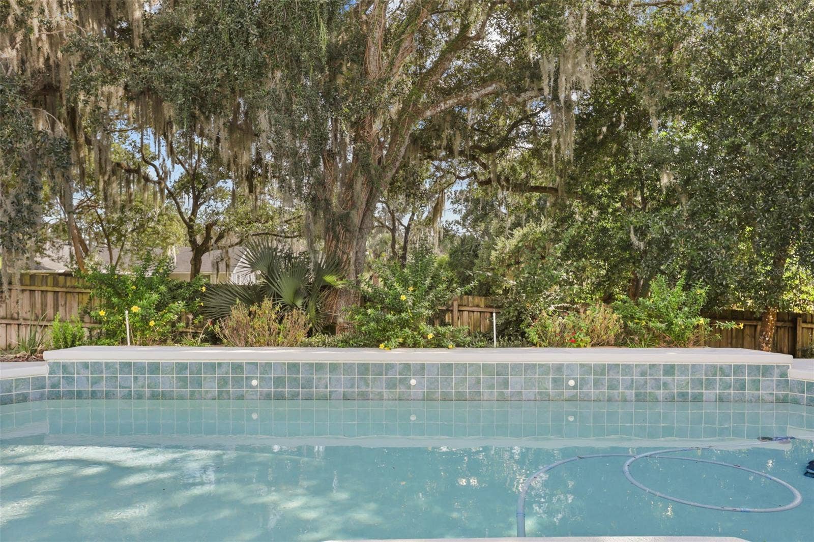 102 LINDA LANE, Lake Mary, FL 32746 102 LINDA LANE, Lake Mary, FL 32746