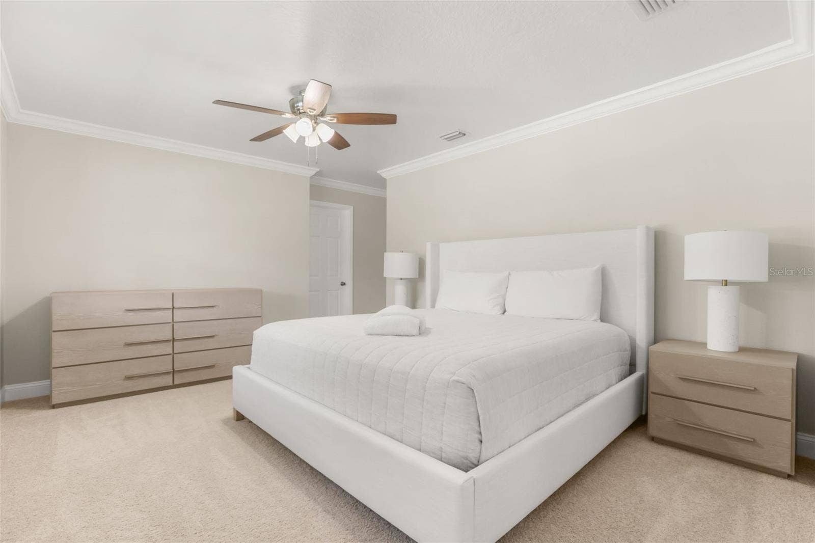 102 LINDA LANE, Lake Mary, FL 32746 102 LINDA LANE, Lake Mary, FL 32746