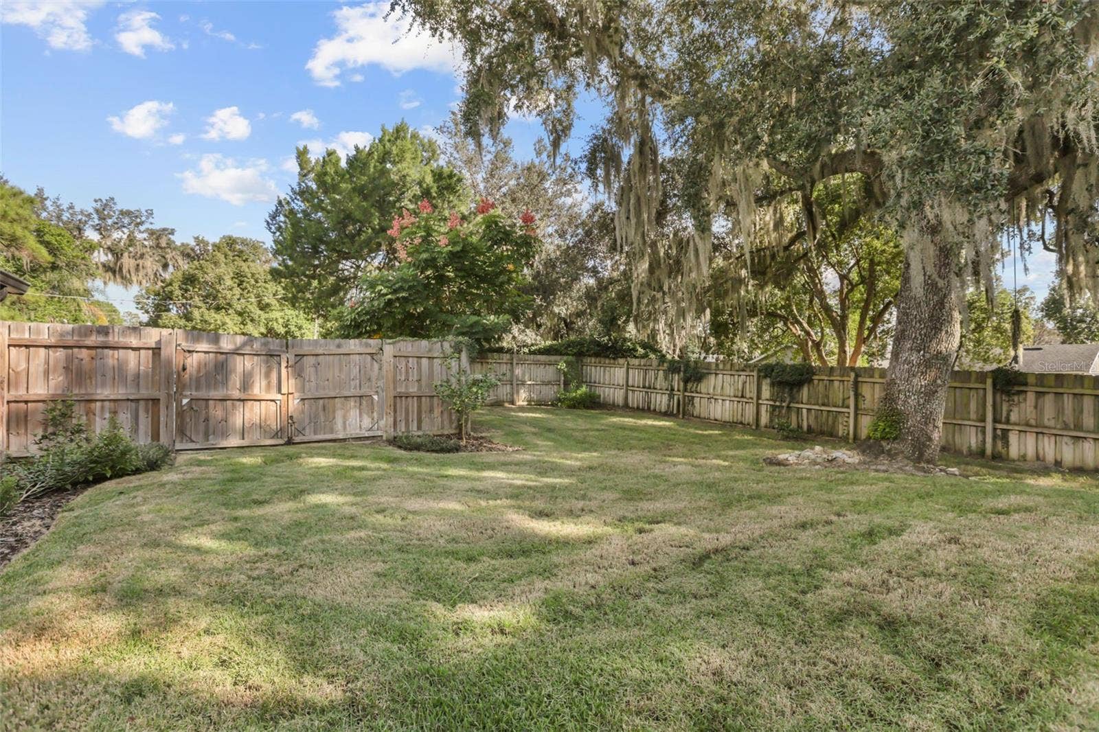 102 LINDA LANE, Lake Mary, FL 32746 102 LINDA LANE, Lake Mary, FL 32746