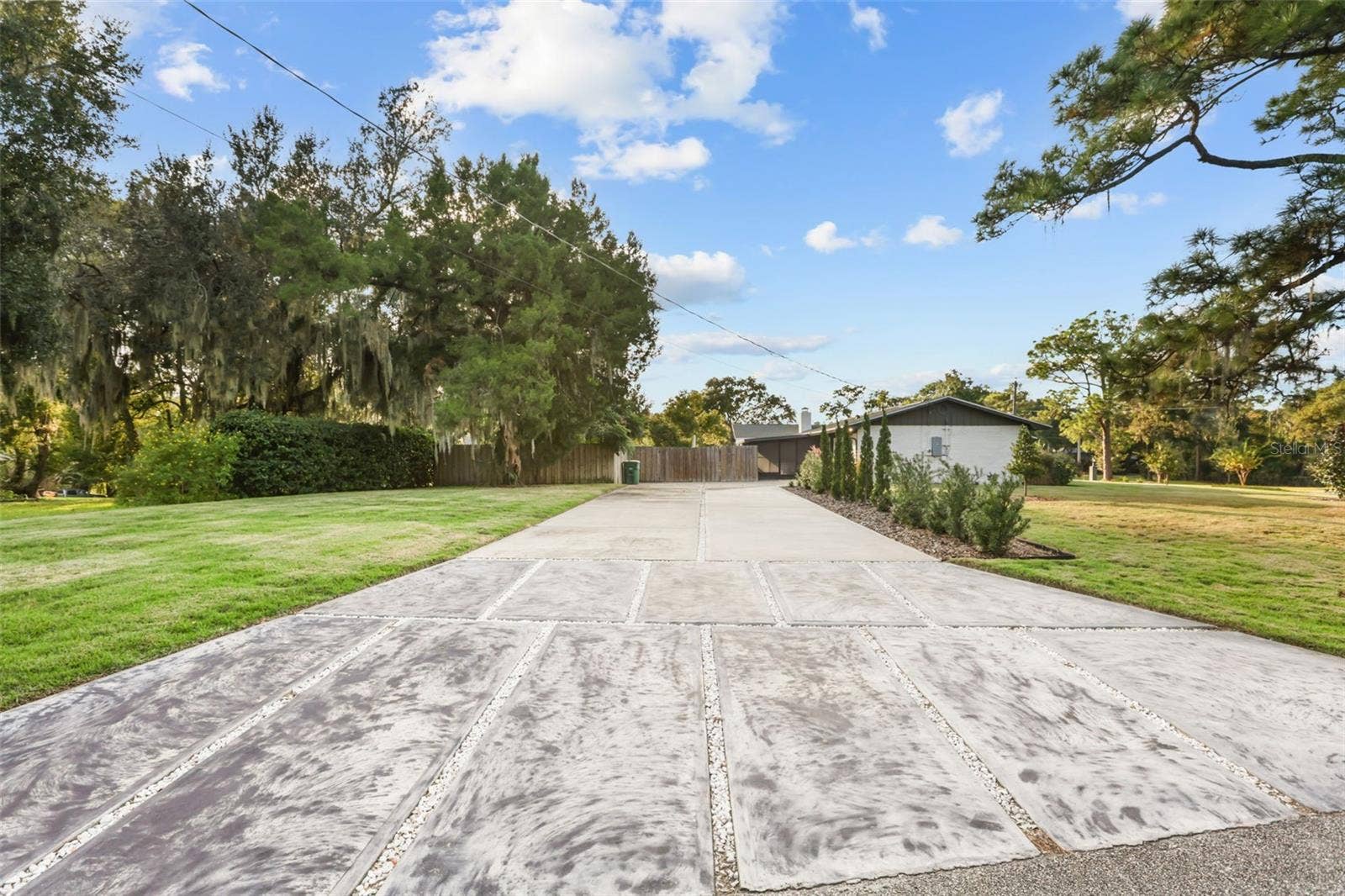 102 LINDA LANE, Lake Mary, FL 32746 102 LINDA LANE, Lake Mary, FL 32746