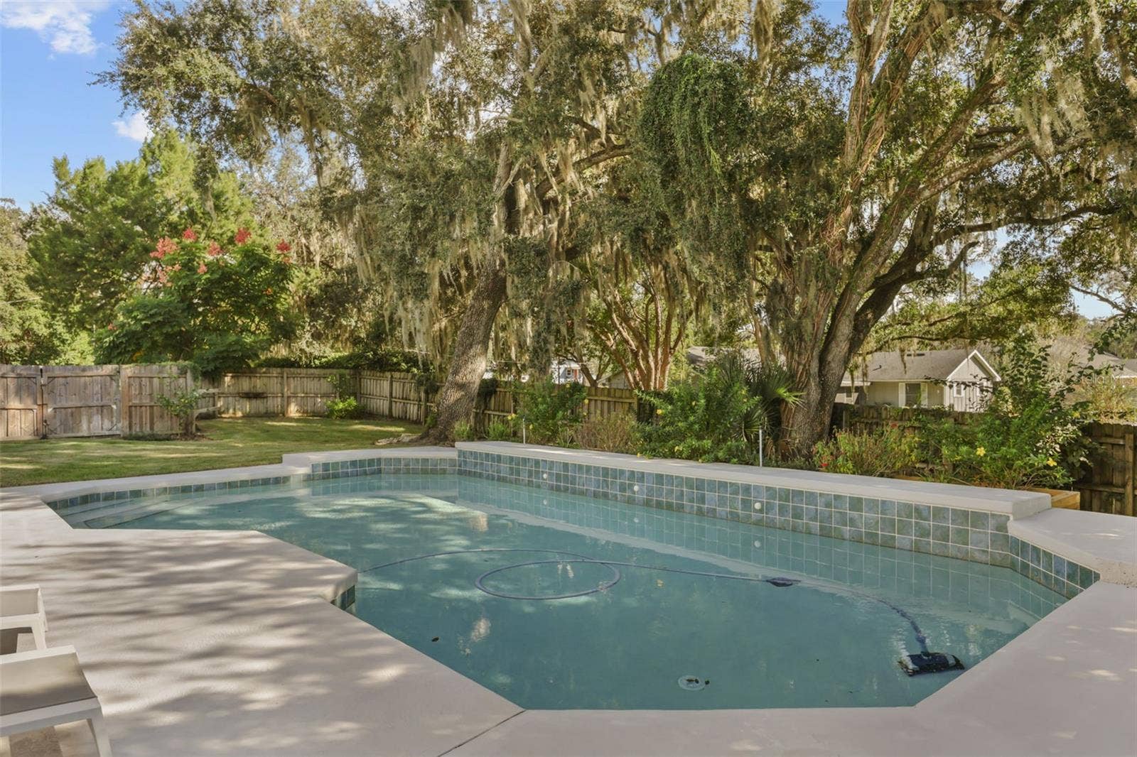 102 LINDA LANE, Lake Mary, FL 32746 102 LINDA LANE, Lake Mary, FL 32746