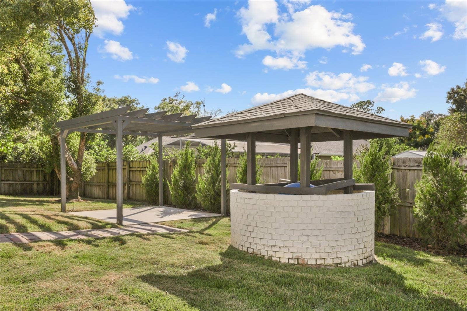 102 LINDA LANE, Lake Mary, FL 32746 102 LINDA LANE, Lake Mary, FL 32746