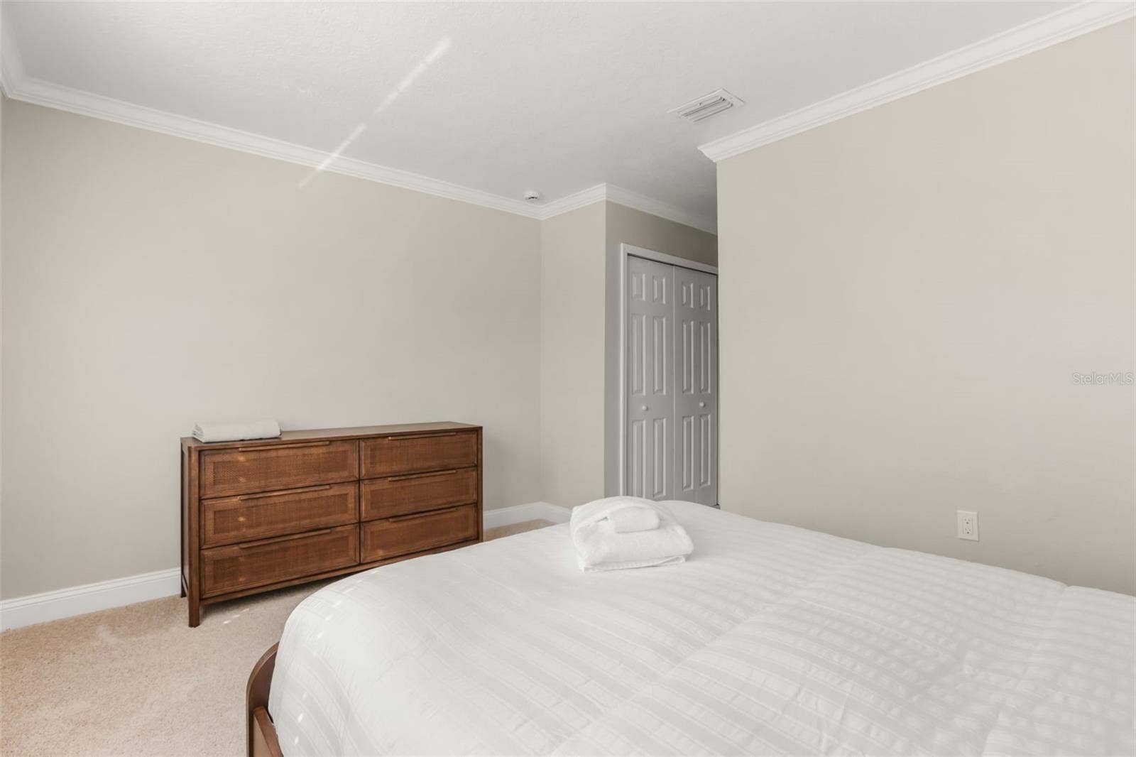 102 LINDA LANE, Lake Mary, FL 32746 102 LINDA LANE, Lake Mary, FL 32746
