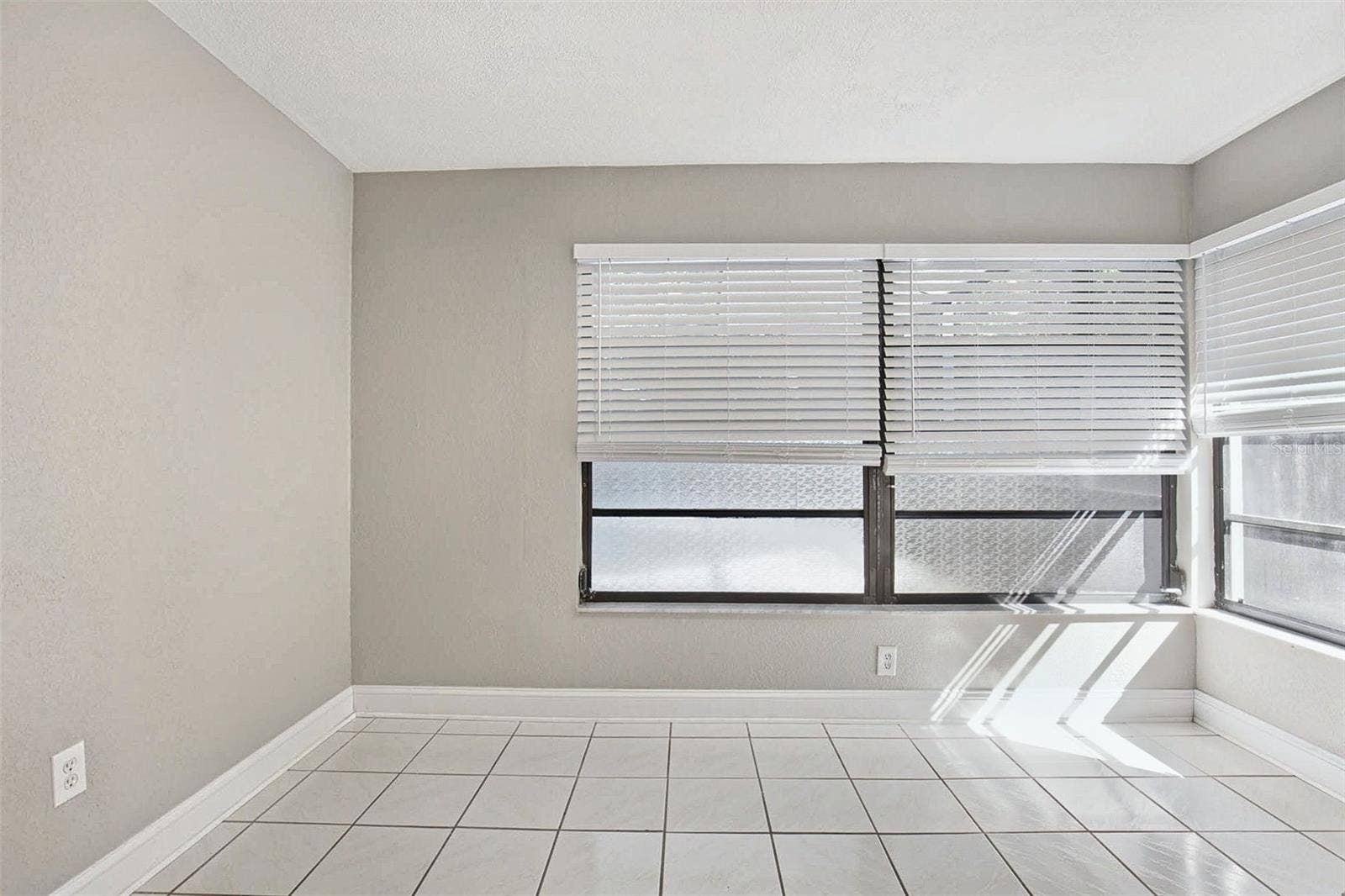 5795 HILLSIDE STREET, Seminole, FL 33772 5795 HILLSIDE STREET, Seminole, FL 33772