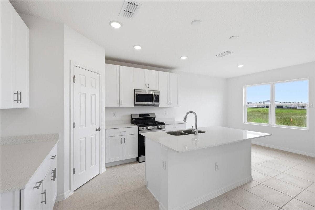 143 BOTTLE BRUSH DRIVE, Haines City, FL 33844 143 BOTTLE BRUSH DRIVE, Haines City, FL 33844