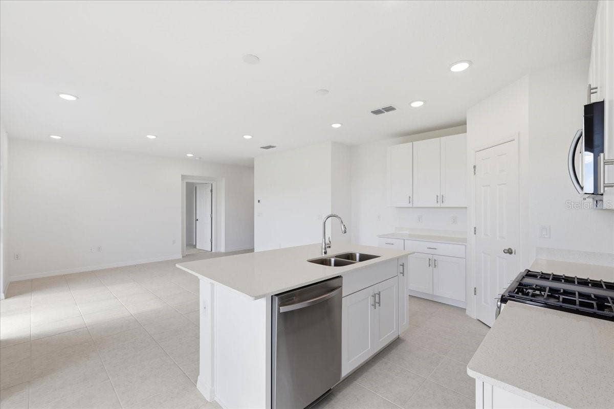 143 BOTTLE BRUSH DRIVE, Haines City, FL 33844 143 BOTTLE BRUSH DRIVE, Haines City, FL 33844