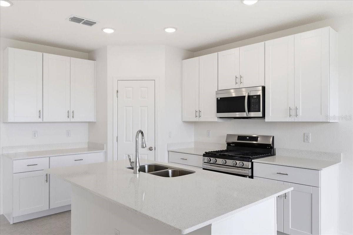 143 BOTTLE BRUSH DRIVE, Haines City, FL 33844 143 BOTTLE BRUSH DRIVE, Haines City, FL 33844