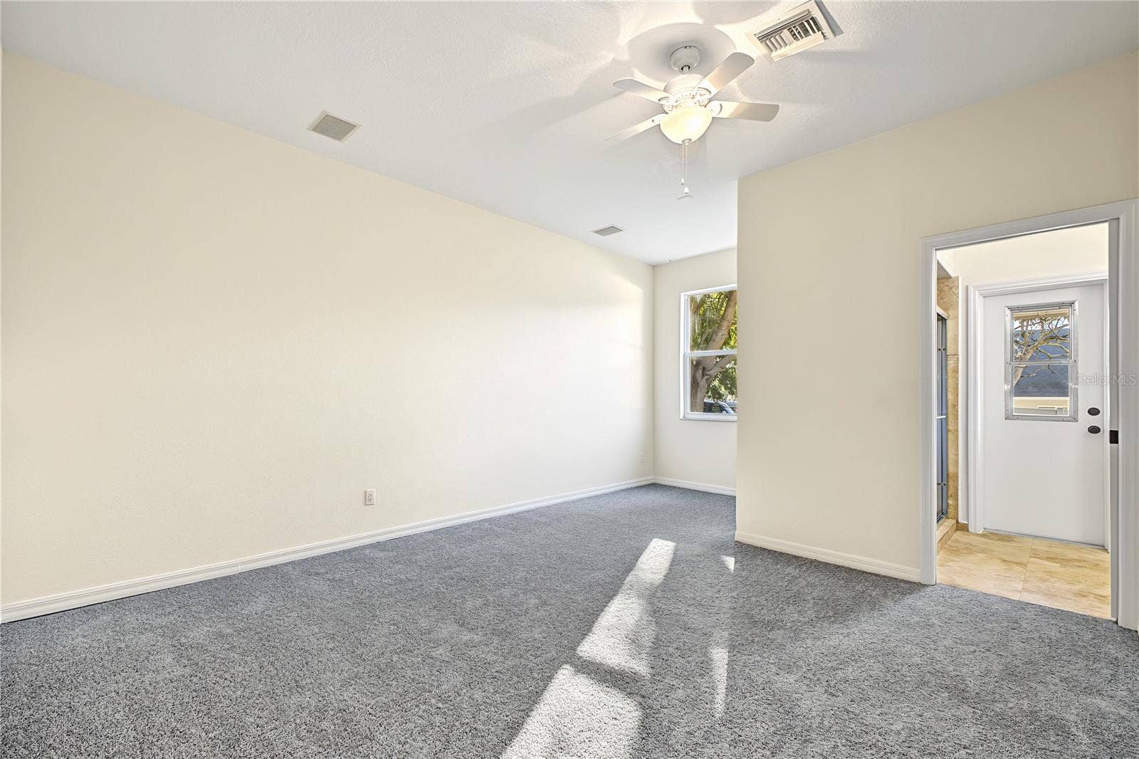 14028 VISTA DEL LAGO BOULEVARD, Clermont, FL 34711 14028 VISTA DEL LAGO BOULEVARD, Clermont, FL 34711