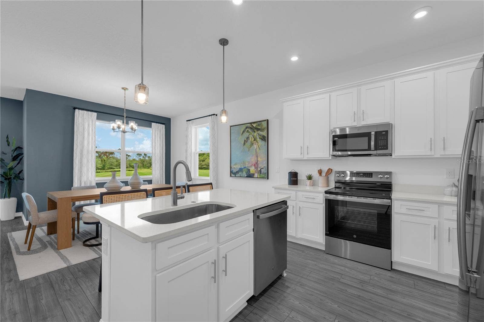 1098 CLAY BOULEVARD, Tavares, FL 32778 1098 CLAY BOULEVARD, Tavares, FL 32778