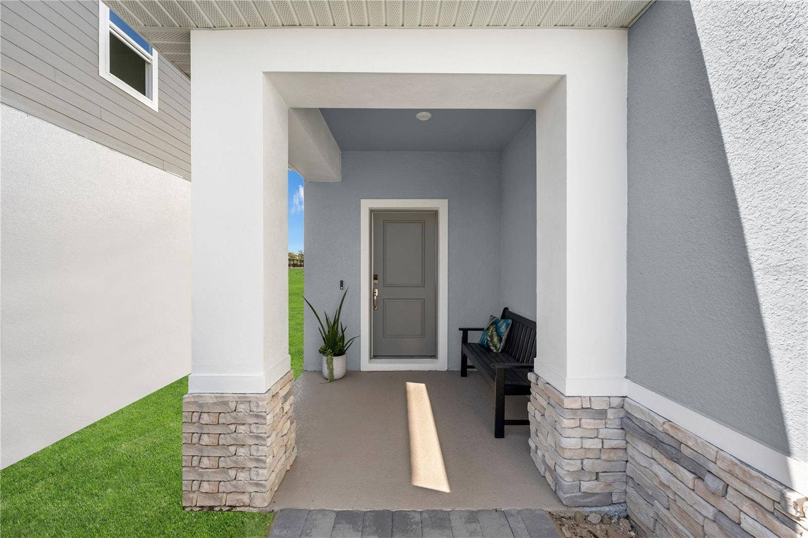 1098 CLAY BOULEVARD, Tavares, FL 32778 1098 CLAY BOULEVARD, Tavares, FL 32778