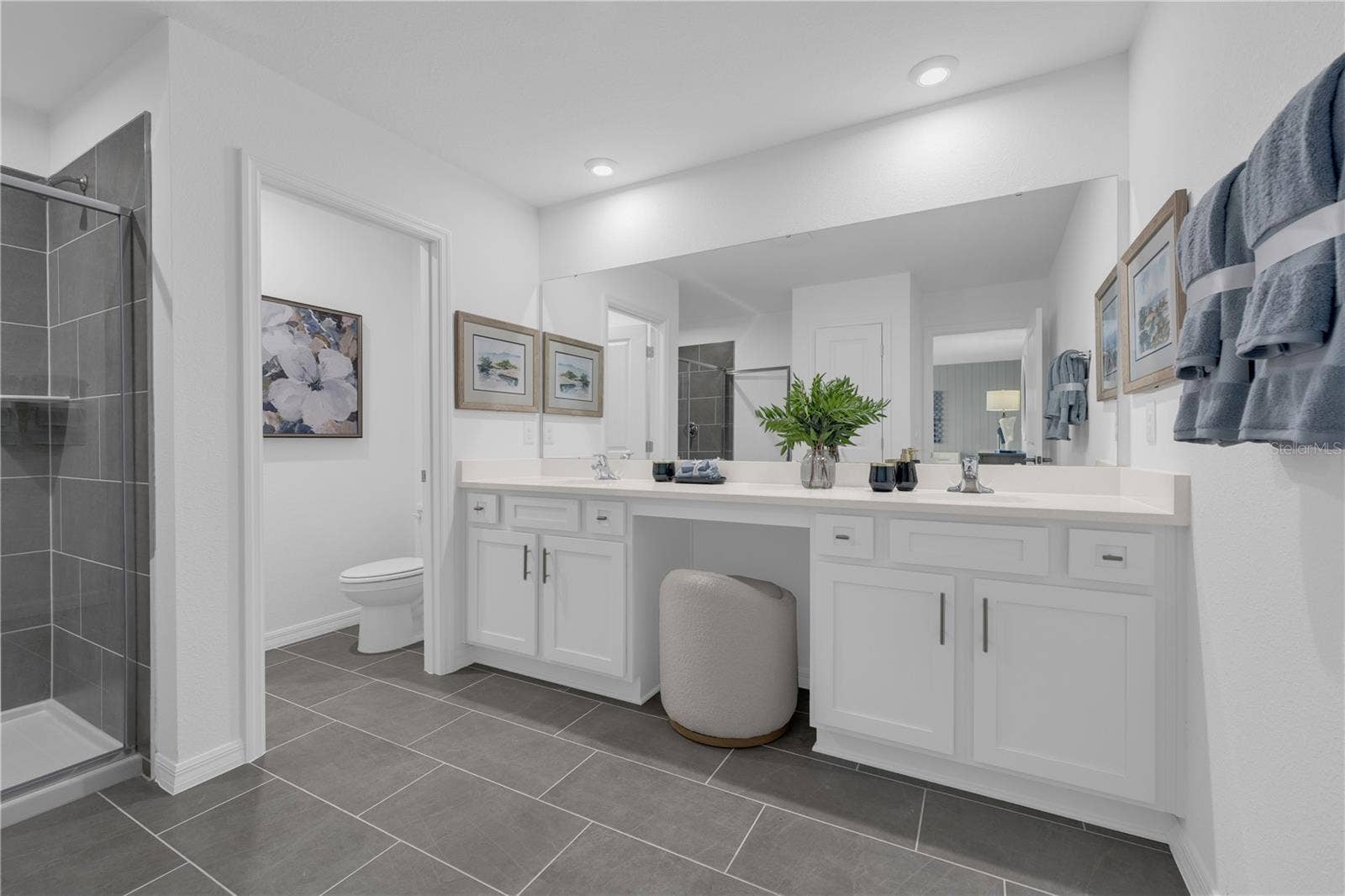 1098 CLAY BOULEVARD, Tavares, FL 32778 1098 CLAY BOULEVARD, Tavares, FL 32778