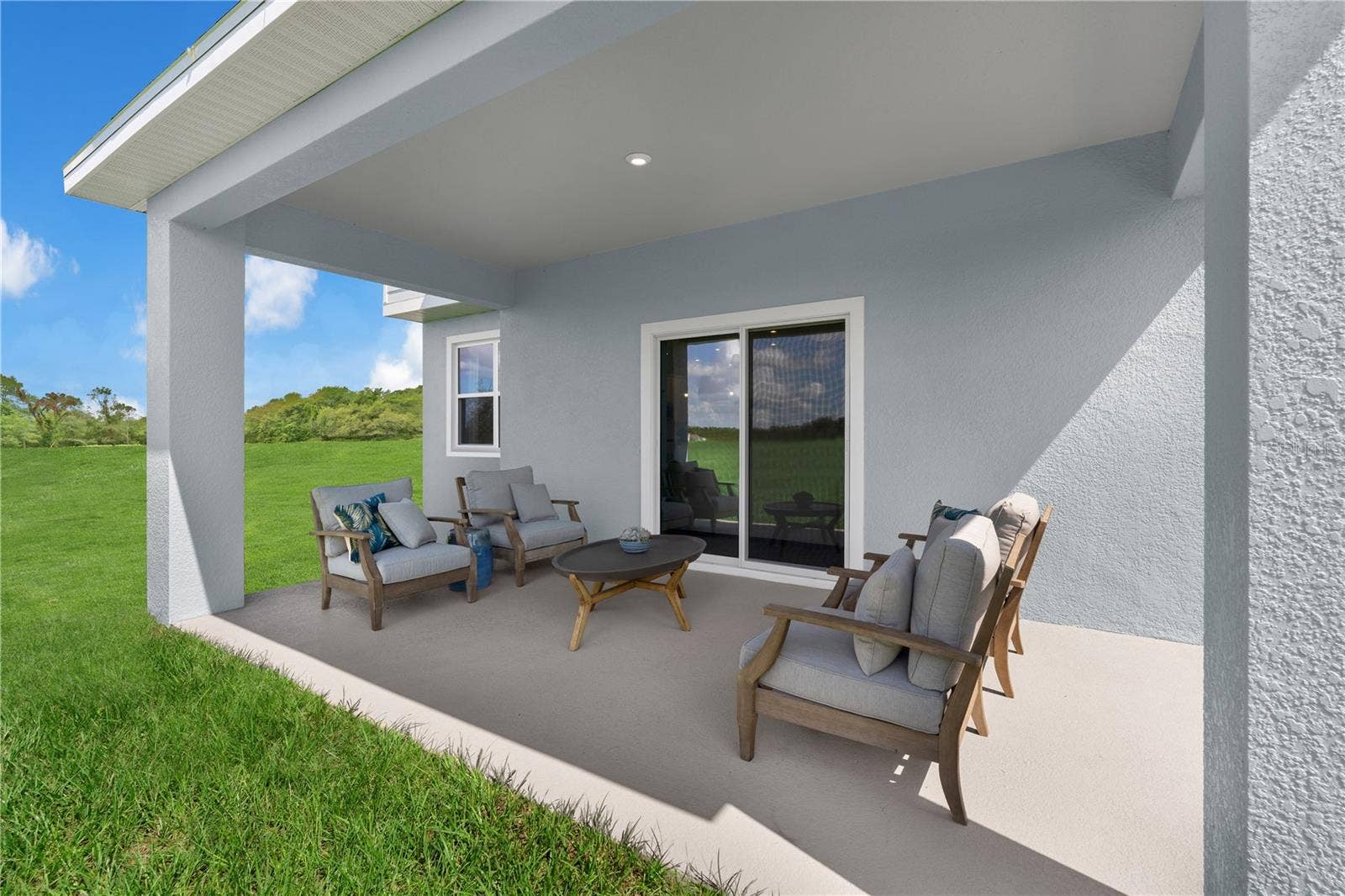 1098 CLAY BOULEVARD, Tavares, FL 32778 1098 CLAY BOULEVARD, Tavares, FL 32778