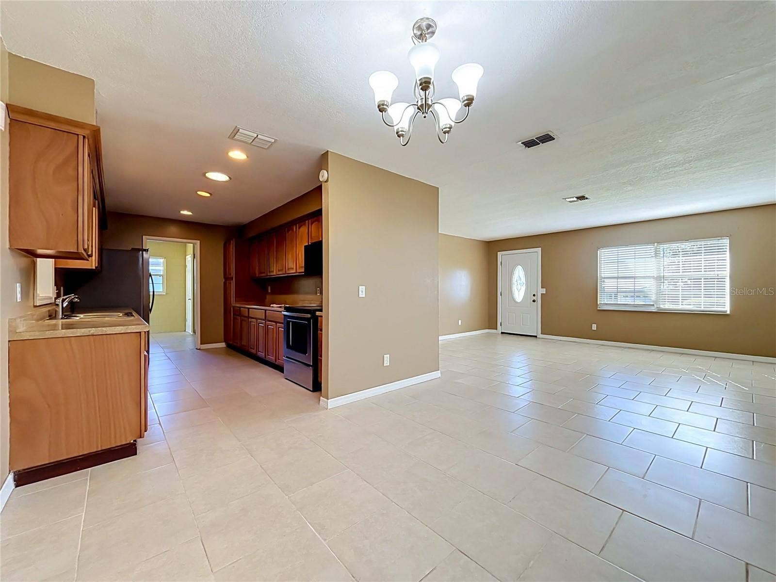 3427 LAKEVIEW DRIVE, Winter Haven, FL 33884 3427 LAKEVIEW DRIVE, Winter Haven, FL 33884