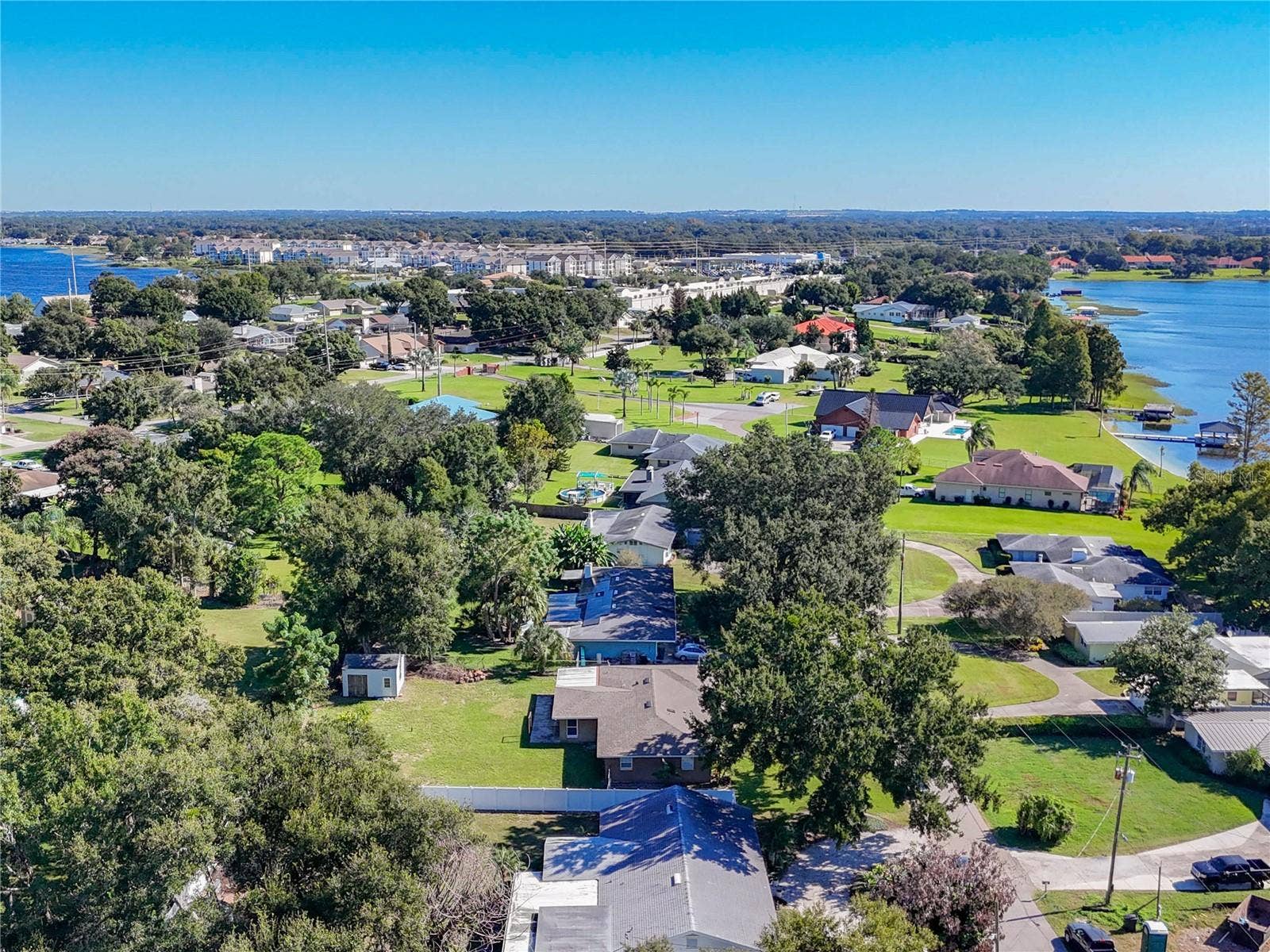 3427 LAKEVIEW DRIVE, Winter Haven, FL 33884 3427 LAKEVIEW DRIVE, Winter Haven, FL 33884