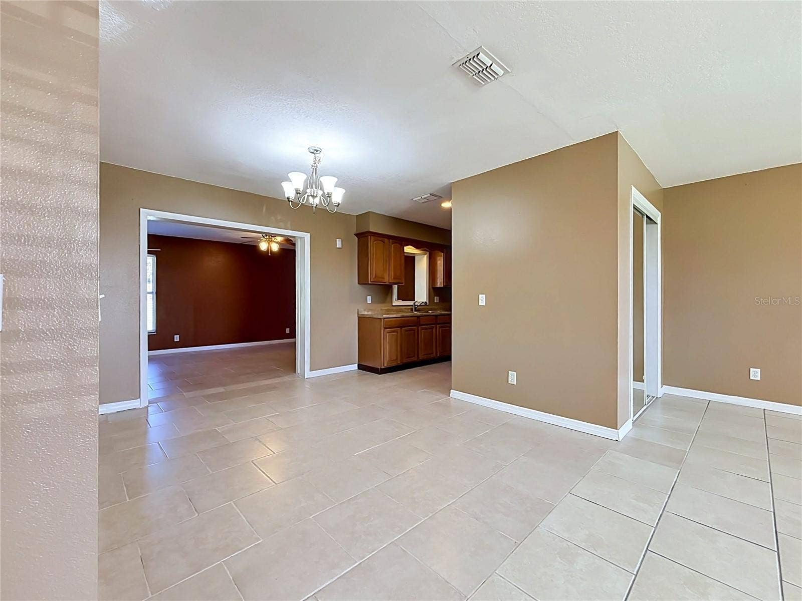 3427 LAKEVIEW DRIVE, Winter Haven, FL 33884 3427 LAKEVIEW DRIVE, Winter Haven, FL 33884