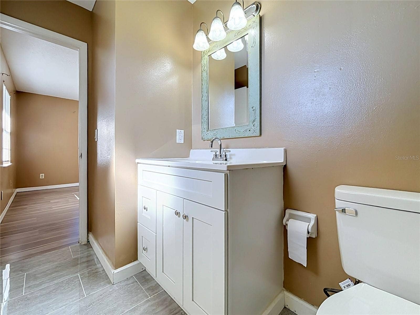 3427 LAKEVIEW DRIVE, Winter Haven, FL 33884 3427 LAKEVIEW DRIVE, Winter Haven, FL 33884