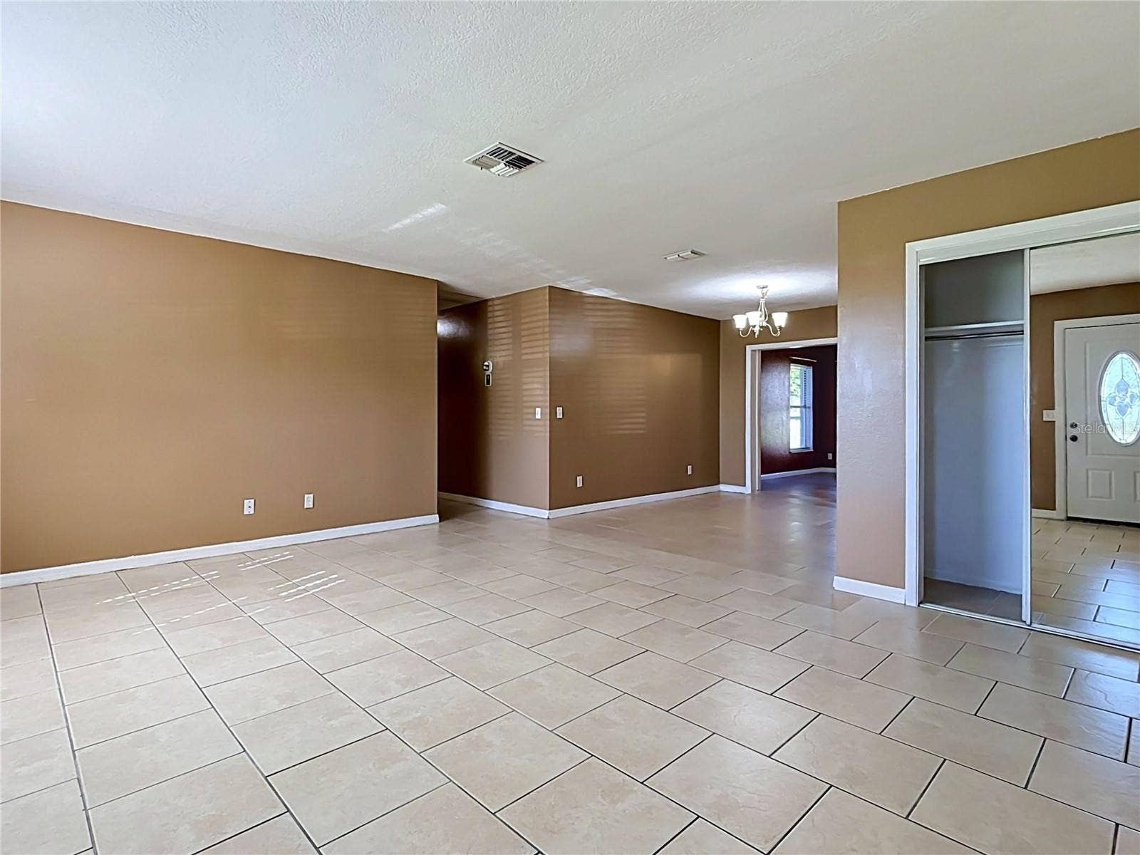 3427 LAKEVIEW DRIVE, Winter Haven, FL 33884 3427 LAKEVIEW DRIVE, Winter Haven, FL 33884