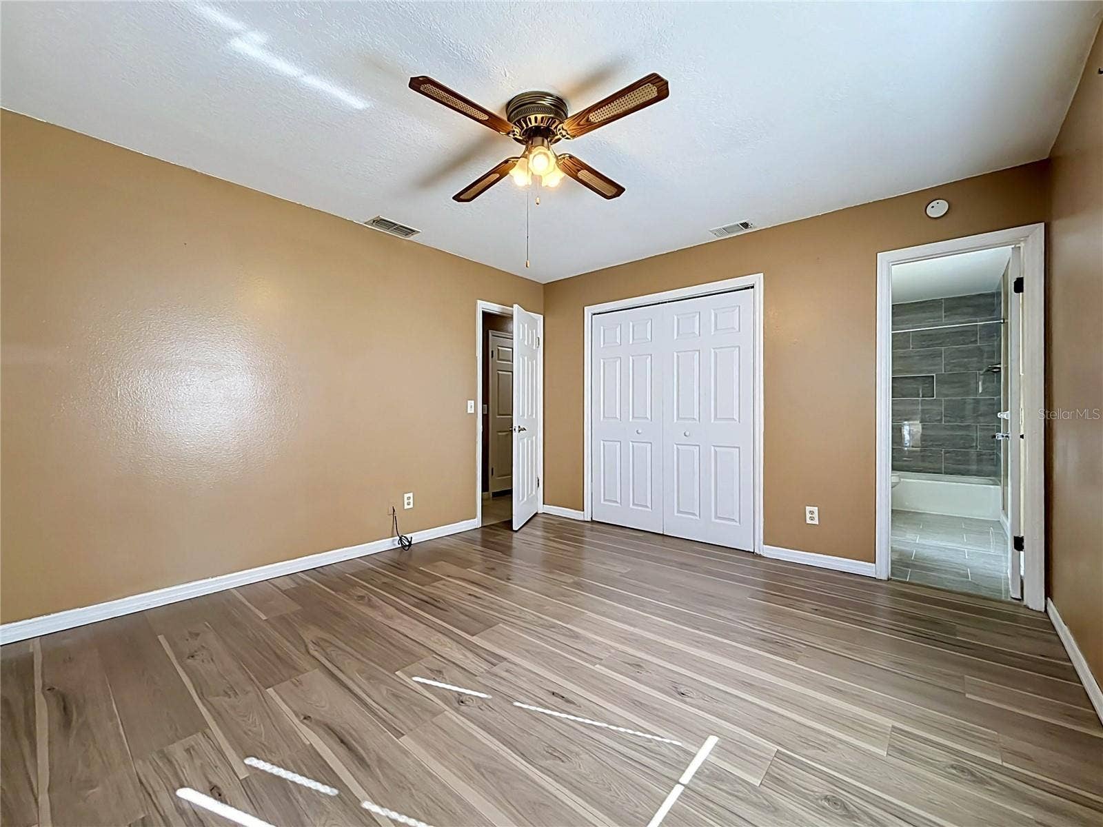 3427 LAKEVIEW DRIVE, Winter Haven, FL 33884 3427 LAKEVIEW DRIVE, Winter Haven, FL 33884