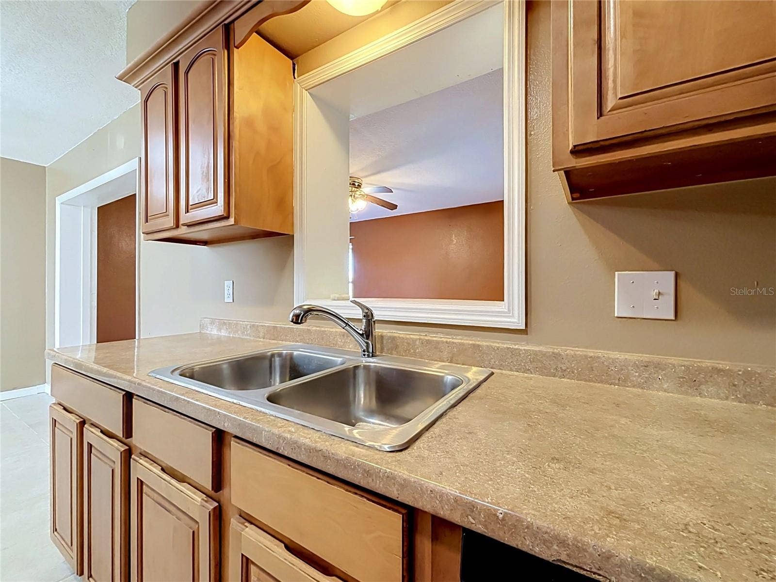 3427 LAKEVIEW DRIVE, Winter Haven, FL 33884 3427 LAKEVIEW DRIVE, Winter Haven, FL 33884