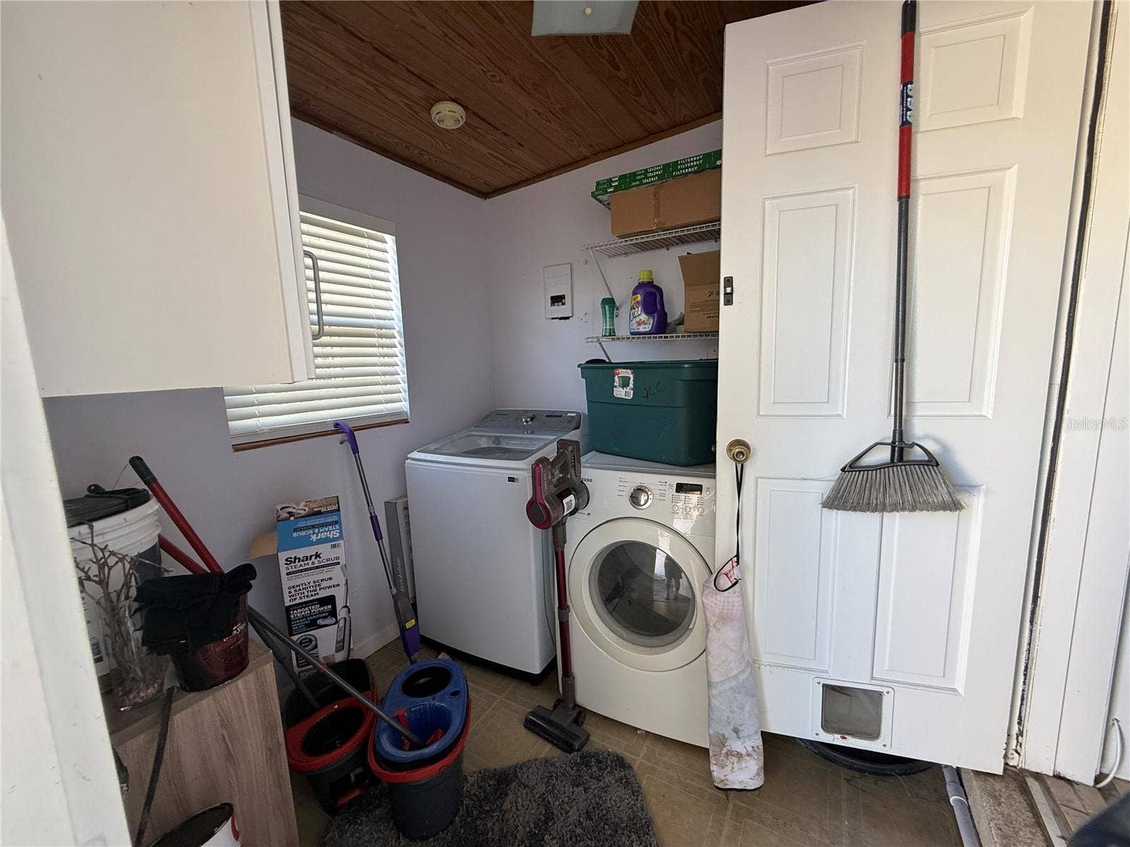 5607 HUBER DRIVE, Orlando, FL 32818 5607 HUBER DRIVE, Orlando, FL 32818