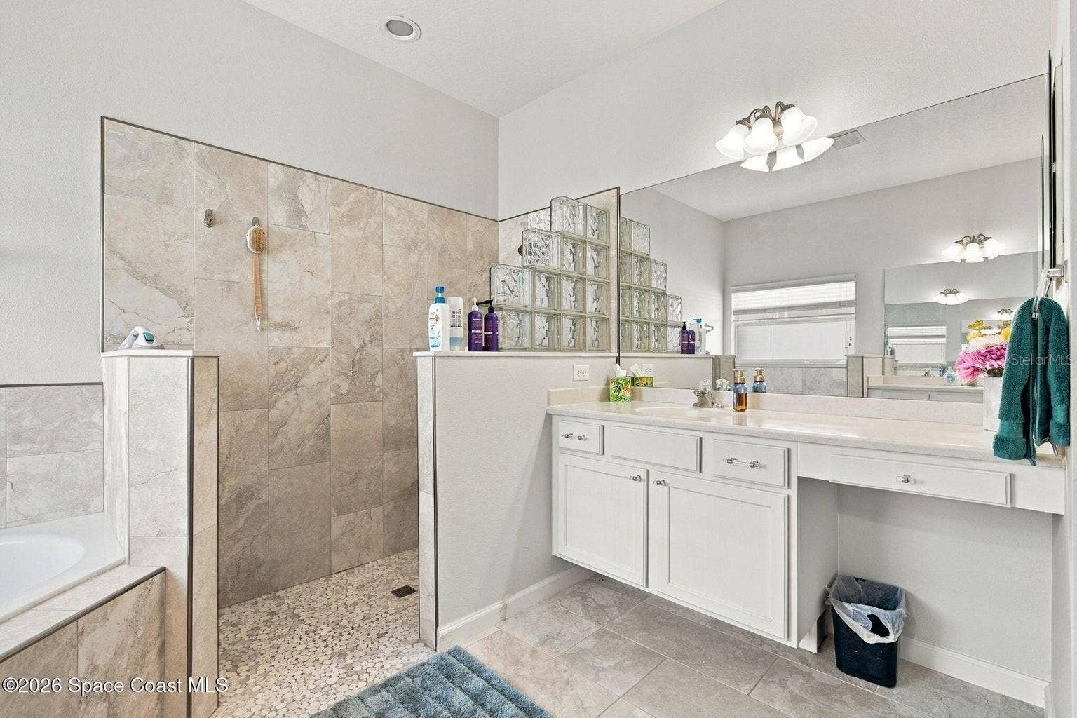 3482 CARAMBOLA CIRCLE, Melbourne, FL 32940 3482 CARAMBOLA CIRCLE, Melbourne, FL 32940