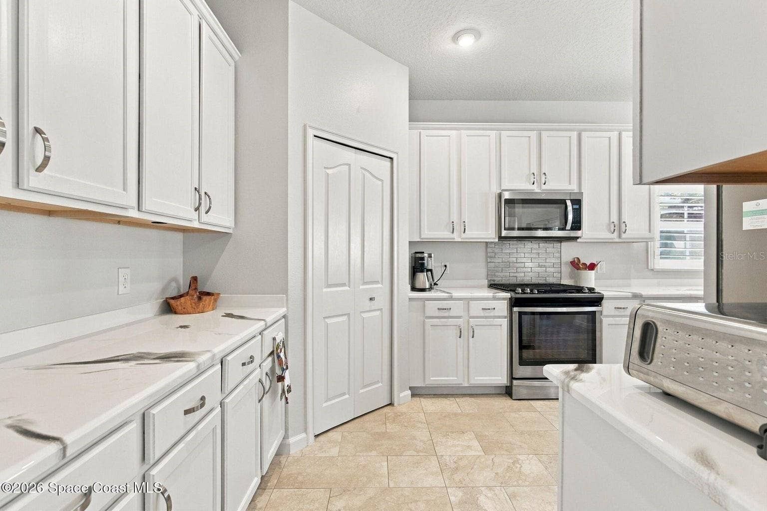 3482 CARAMBOLA CIRCLE, Melbourne, FL 32940 3482 CARAMBOLA CIRCLE, Melbourne, FL 32940