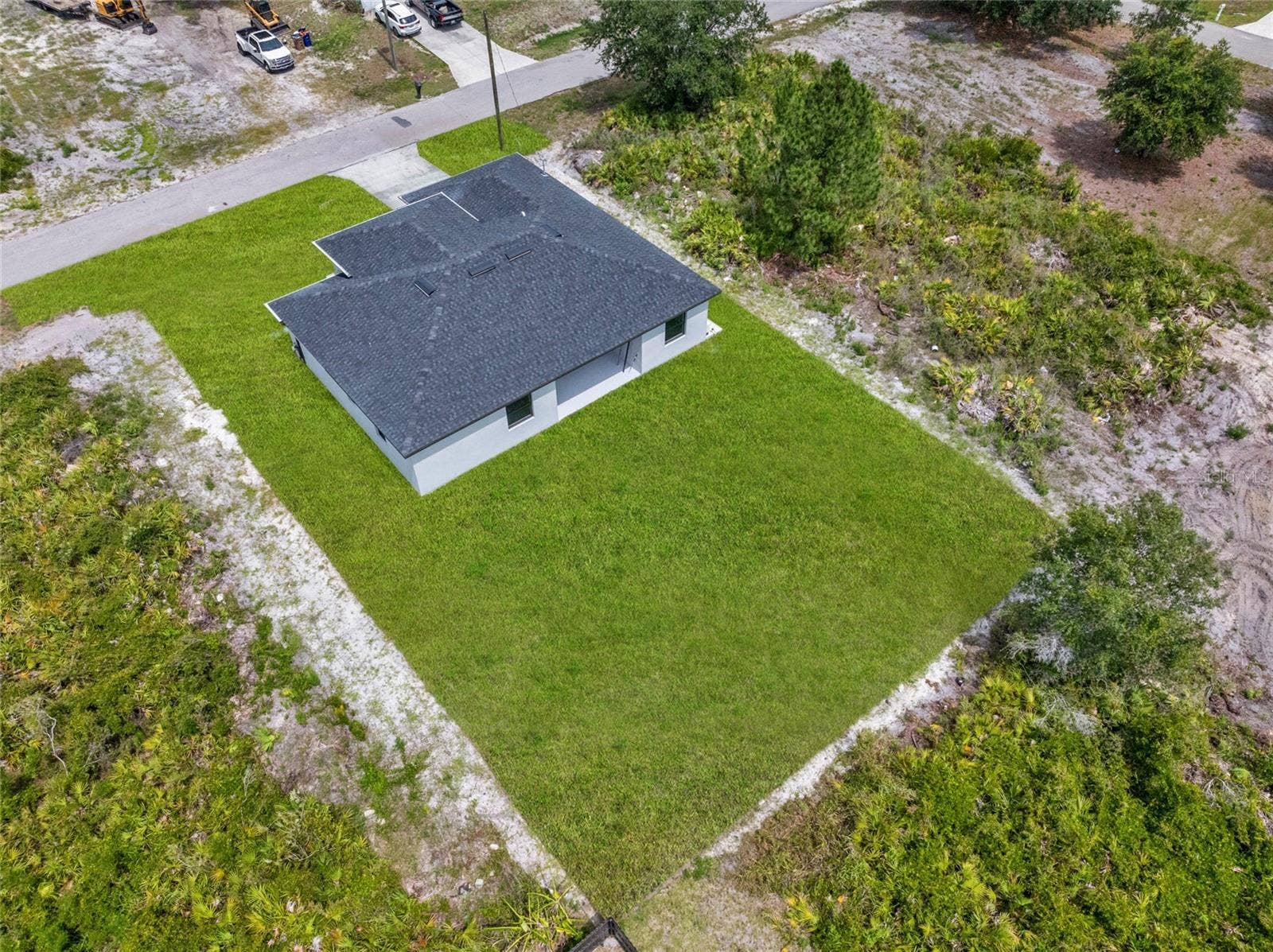 4626 ELAINE AVENUE N, Lehigh Acres, FL 33971 4626 ELAINE AVENUE N, Lehigh Acres, FL 33971