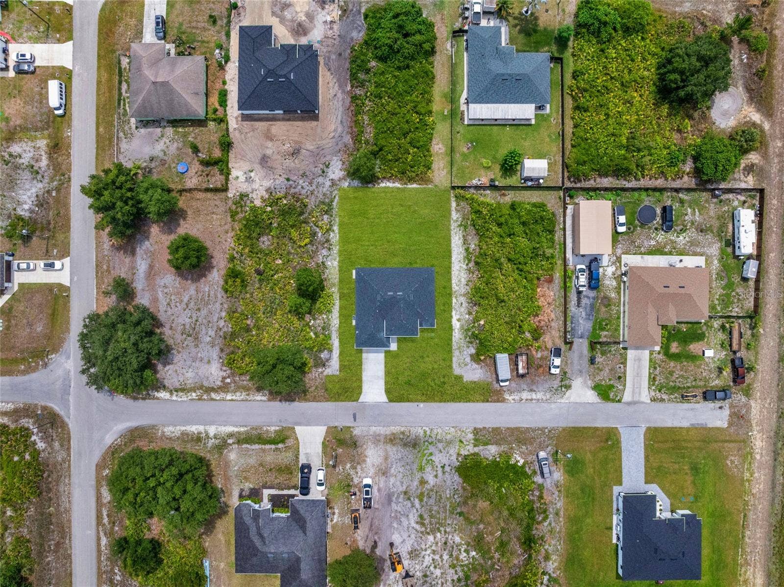 4626 ELAINE AVENUE N, Lehigh Acres, FL 33971 4626 ELAINE AVENUE N, Lehigh Acres, FL 33971