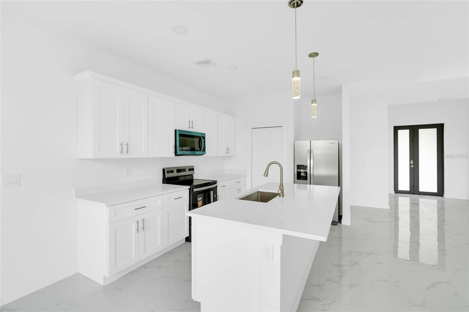 4626 ELAINE AVENUE N, Lehigh Acres, FL 33971 4626 ELAINE AVENUE N, Lehigh Acres, FL 33971