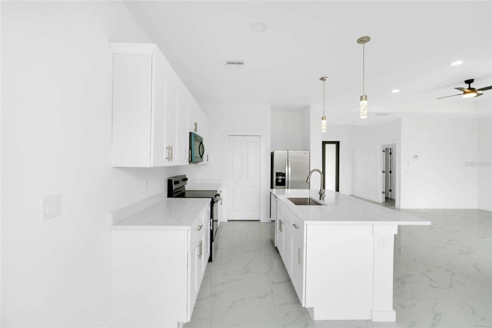 4626 ELAINE AVENUE N, Lehigh Acres, FL 33971 4626 ELAINE AVENUE N, Lehigh Acres, FL 33971
