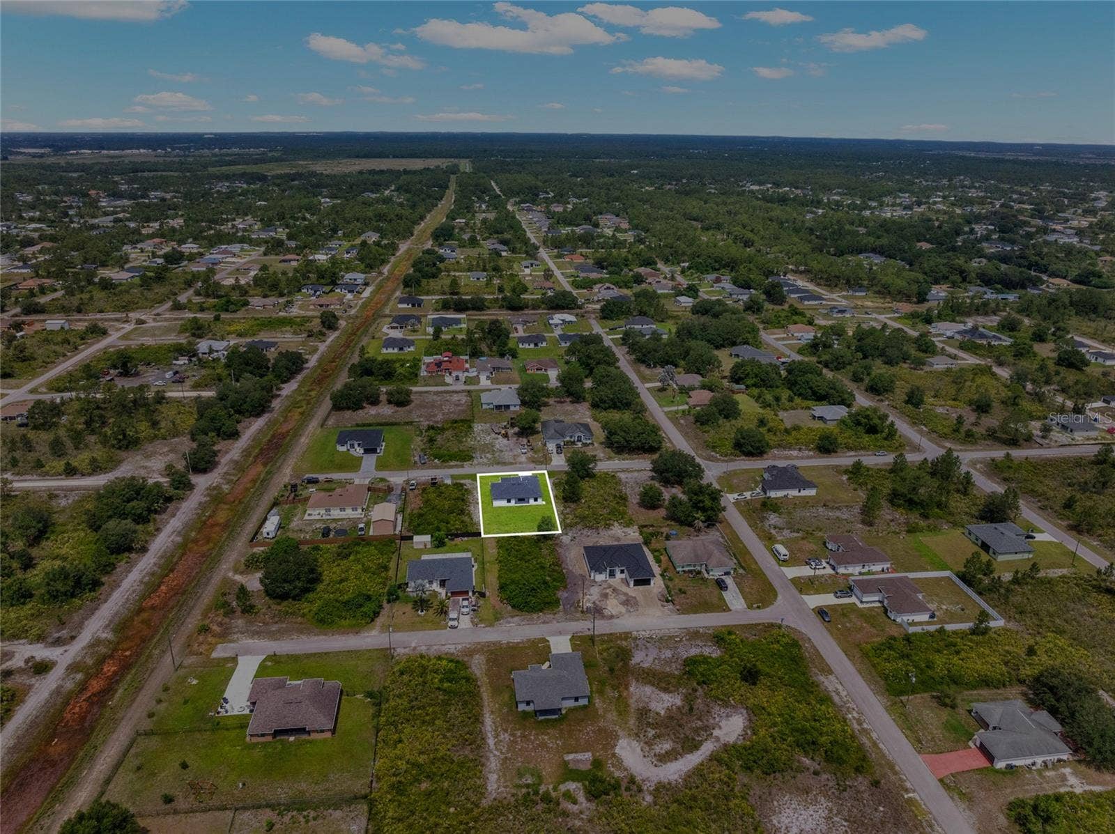 4626 ELAINE AVENUE N, Lehigh Acres, FL 33971 4626 ELAINE AVENUE N, Lehigh Acres, FL 33971