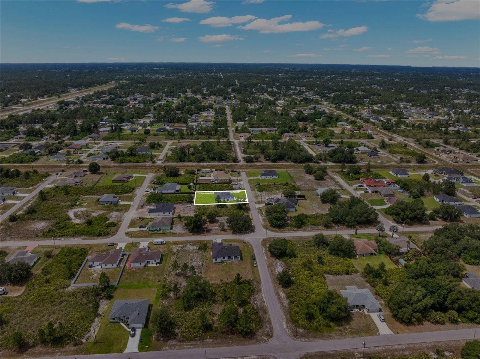 4626 ELAINE AVENUE N, Lehigh Acres, FL 33971 4626 ELAINE AVENUE N, Lehigh Acres, FL 33971