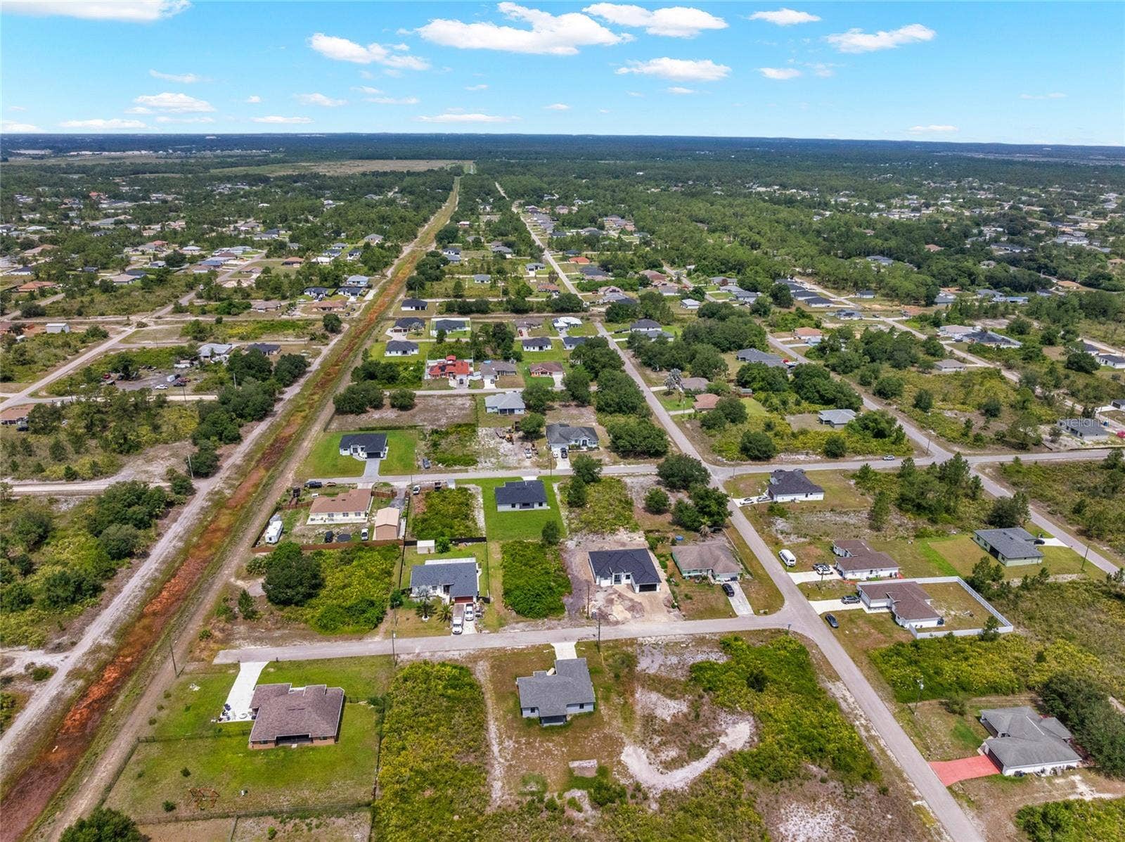 4626 ELAINE AVENUE N, Lehigh Acres, FL 33971 4626 ELAINE AVENUE N, Lehigh Acres, FL 33971