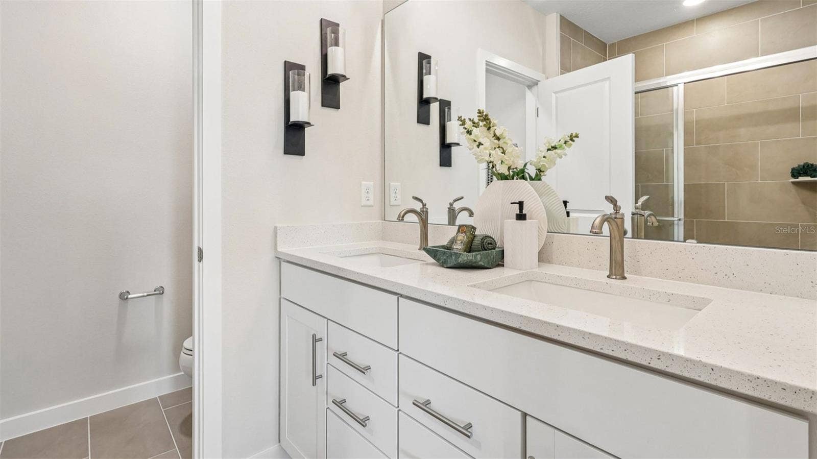 1956 DIAMOND HEAD CIRCLE, Lake Hamilton, FL 33851 1956 DIAMOND HEAD CIRCLE, Lake Hamilton, FL 33851