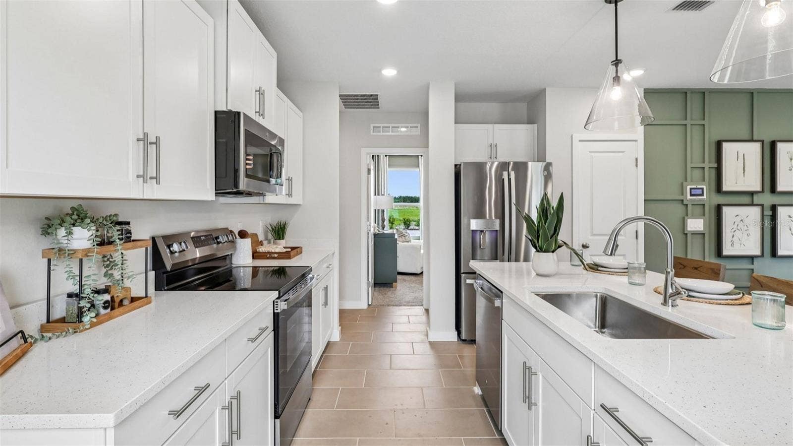 1956 DIAMOND HEAD CIRCLE, Lake Hamilton, FL 33851 1956 DIAMOND HEAD CIRCLE, Lake Hamilton, FL 33851